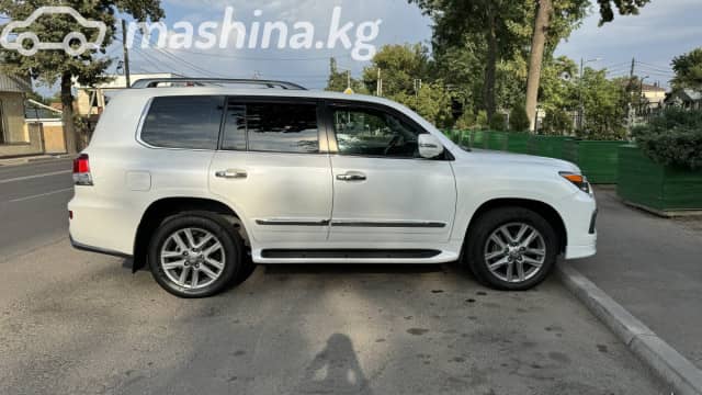Lexus LX III Рестайлинг 570 5.7 AT 4WD