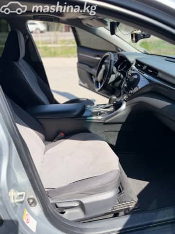 Toyota Camry VIII (XV70) 2.5 AT