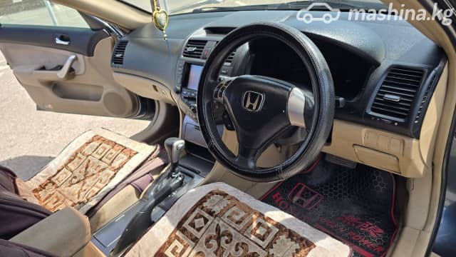 Honda Accord VII 2.0 AT