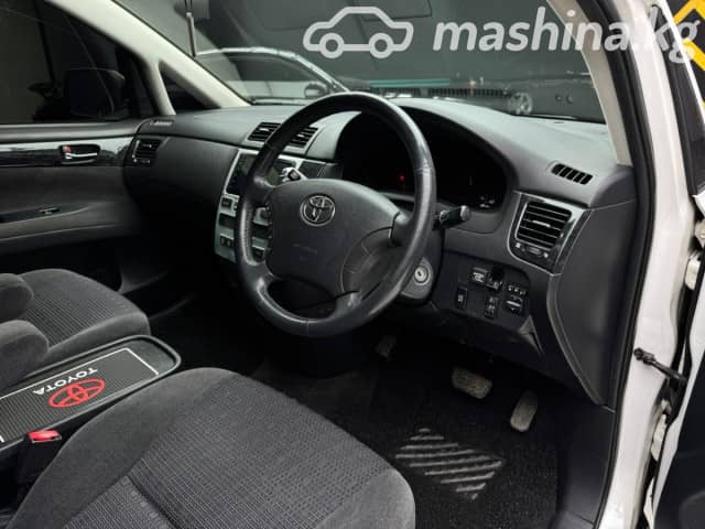 Toyota Ipsum II (M20) Рестайлинг 2.4 AT 4WD