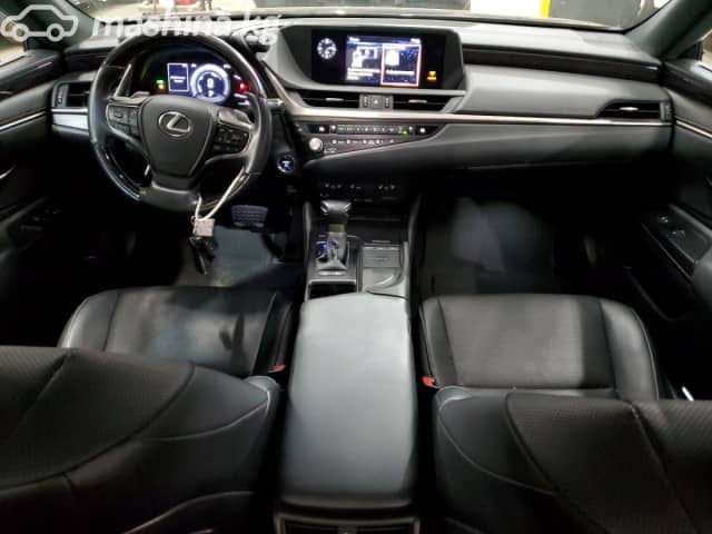 Lexus ES VII Рестайлинг 300h 2.5hyb CVT