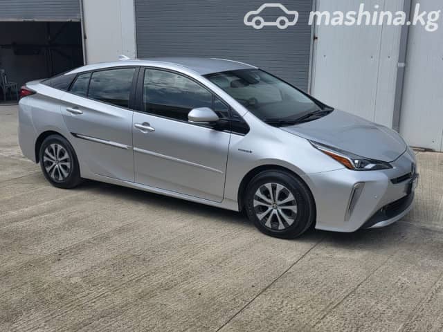Toyota Prius IV Рестайлинг (XW50) 1.8hyb AT