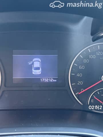 Kia K5 II 2.0 AT