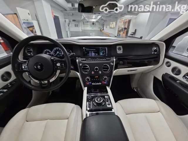 Rolls-Royce Cullinan I 6.7 AT AWD