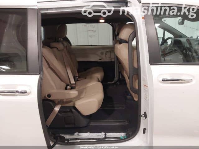 Toyota Sienna IV 2.5hyb AT