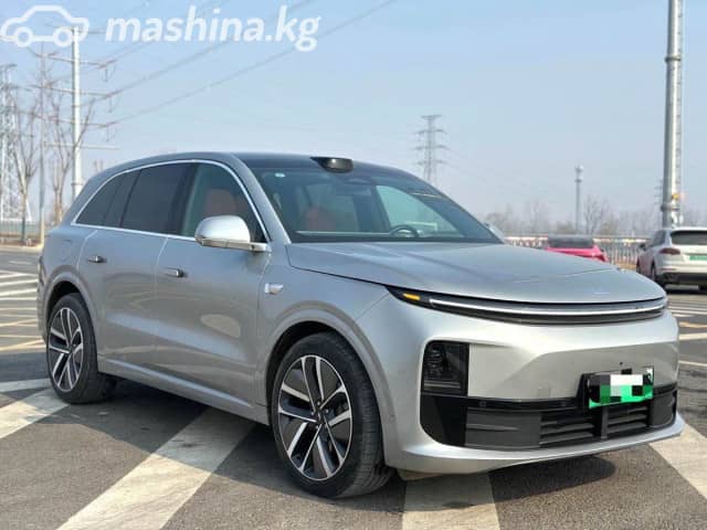 LiXiang L6 1.5hyb AT 4WD