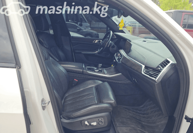 BMW X5 IV (G05/G18) M50i 4.4 AT 4WD