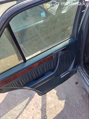 Mercedes-Benz E-Класс I (W124) 320 3.2 MT