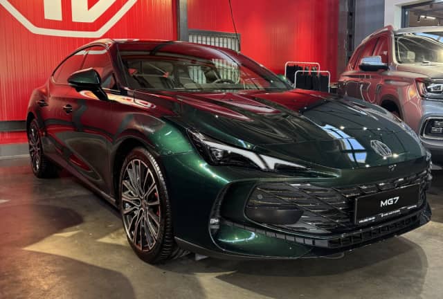 MG 7 2.0 AT