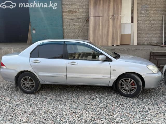 Mitsubishi Lancer IX Рестайлинг Classic 1.6 MT