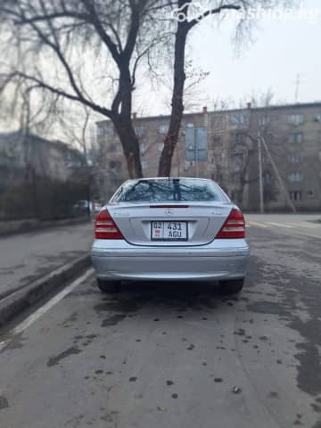 Mercedes-Benz C-Класс II (W203) Рестайлинг 280 3.0 AT 4WD