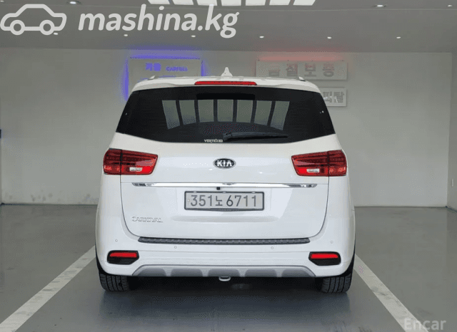 Kia Carnival III 2.2d AT