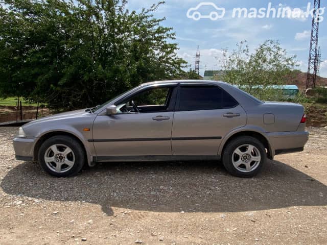Honda Accord VI 1.8 AT