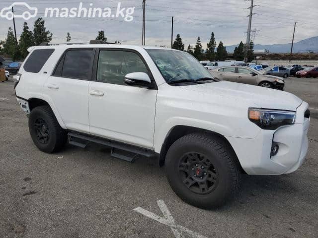 Toyota 4Runner V Рестайлинг 4.0 AT 4WD