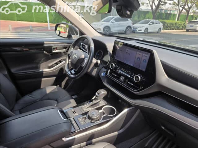 Toyota Highlander IV (U70) 2.5hyb AT 4WD