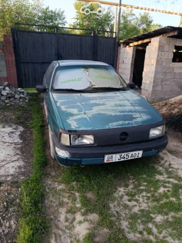 Volkswagen Passat B3 2.0 MT