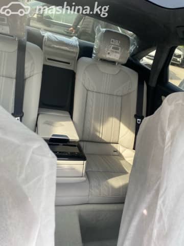 Audi A6 V (C8) Рестайлинг 45 TFSI Long 2.0 AMT 4WD