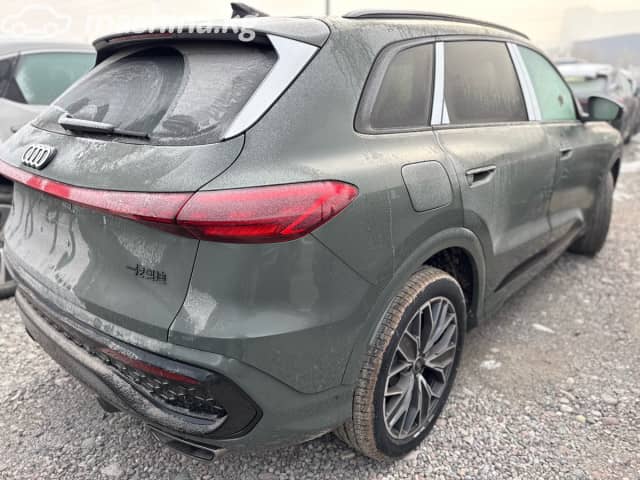 Audi Q5 III 40 TFSI 2.0 AMT 4WD