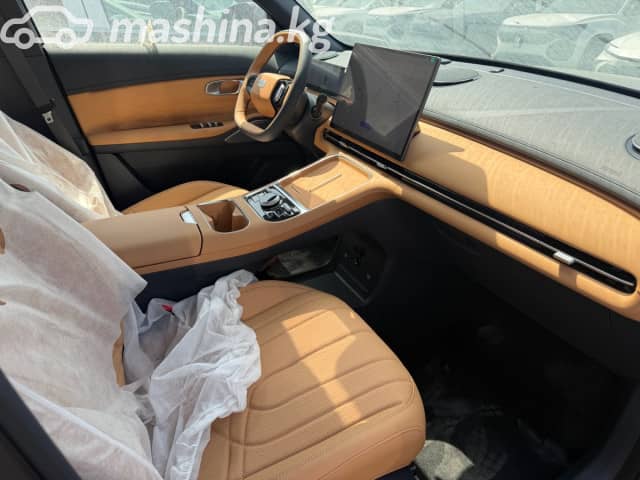 Geely Galaxy Starship 7 8.5 kWh 1.5hyb AT