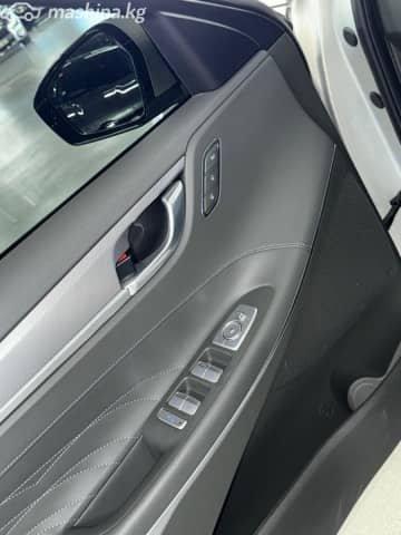 Hyundai Grandeur VI Рестайлинг 2.4hyb AT