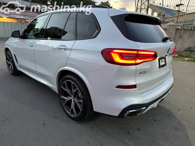 BMW X5 IV (G05/G18) 40i 3.0 AT 4WD