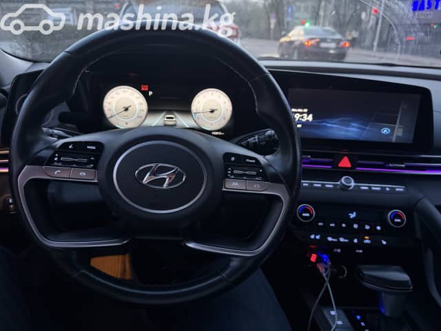 Hyundai Avante VII 1.6 CVT