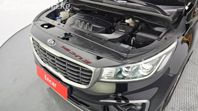 Kia Carnival III 2.2d AT