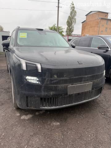 Lynk & Co 900 2.0hyb AT 4WD