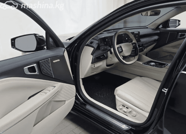 Kia K8 1.6hyb AT