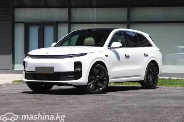 LiXiang L6 1.5hyb AT 4WD