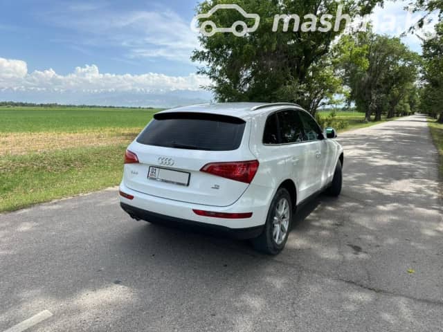 Audi Q5 I 2.0d AT 4WD