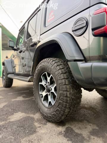 Jeep Wrangler IV (JL) 2.0 AT 4WD