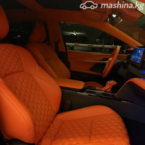 Toyota Camry IX (XV80) China Market 2.5hyb CVT 4WD