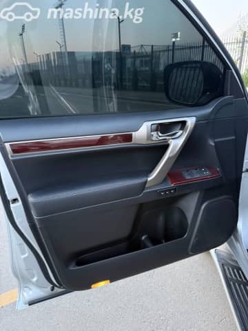 Lexus GX II Рестайлинг 460 4.6 AT 4WD