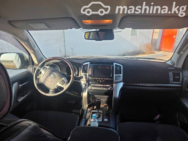 Toyota Land Cruiser 200 Series Рестайлинг 1 4.6 AT 4WD