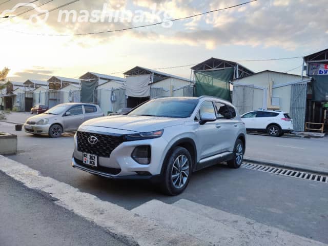 Hyundai Santa Fe IV 2.4 AT