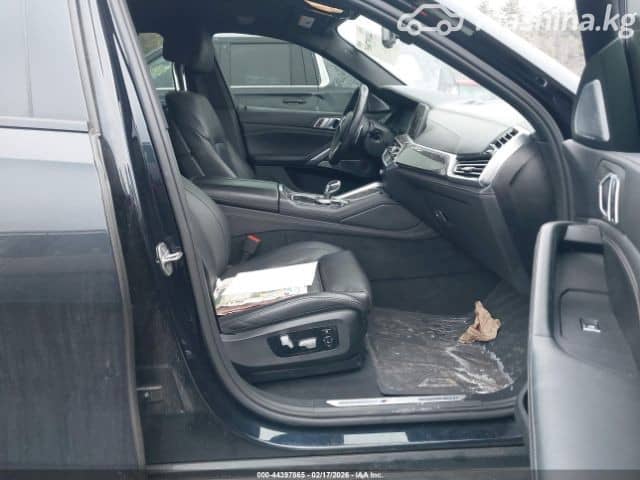 BMW X6 III (G06) M50i 4.4 AT 4WD