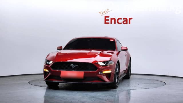 Ford Mustang VI Рестайлинг 2.3 AT