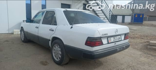 Mercedes-Benz W124 230 2.3 MT