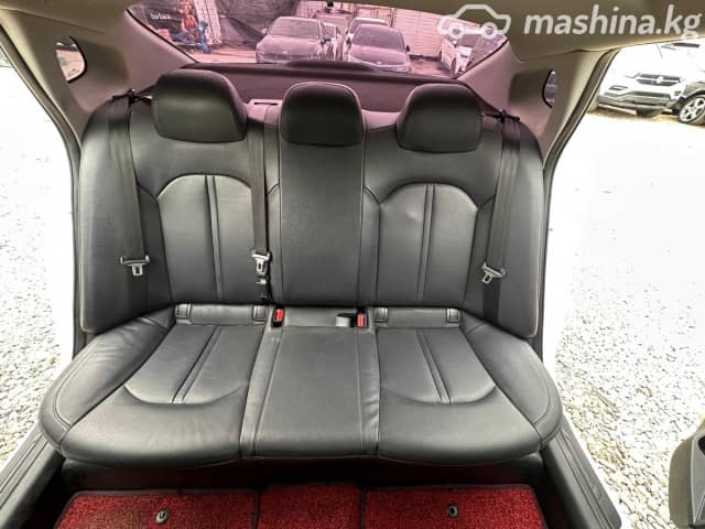 Kia K5 II 2.0 AT