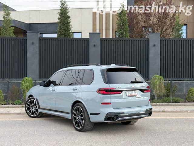 BMW X7 I (G07) Рестайлинг M60i 4.4 AT 4WD
