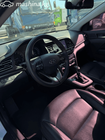 Hyundai Avante VI Рестайлинг 1.6 AMT