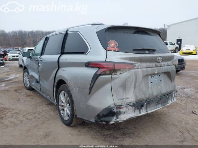 Toyota Sienna IV 2.5hyb AT 4WD