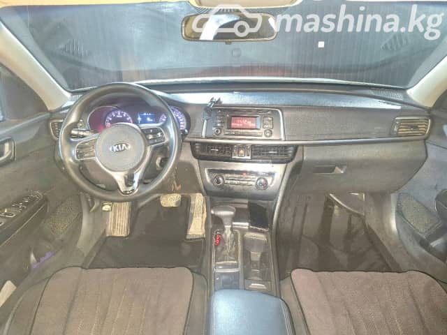 Kia K5 II 2.0 AT