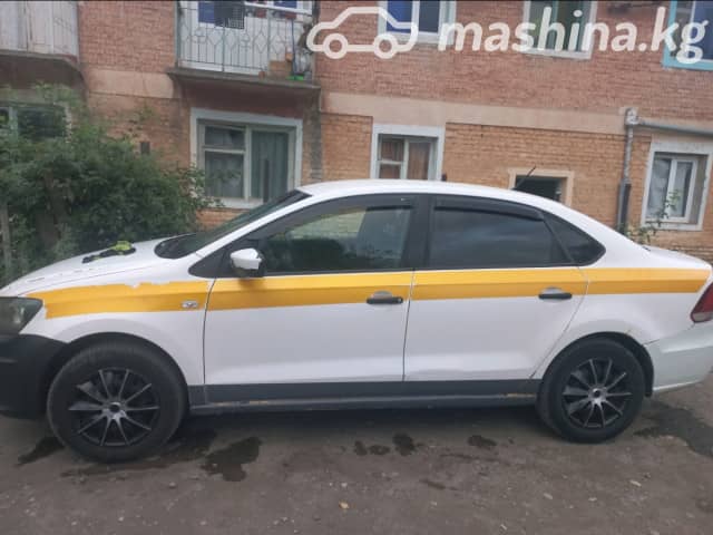 Volkswagen Polo V Рестайлинг 1.6 MT