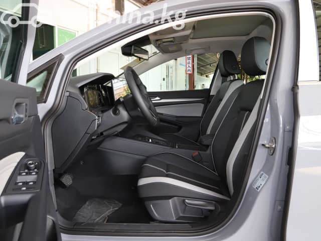 Volkswagen Golf VIII Рестайлинг 1.5 AMT