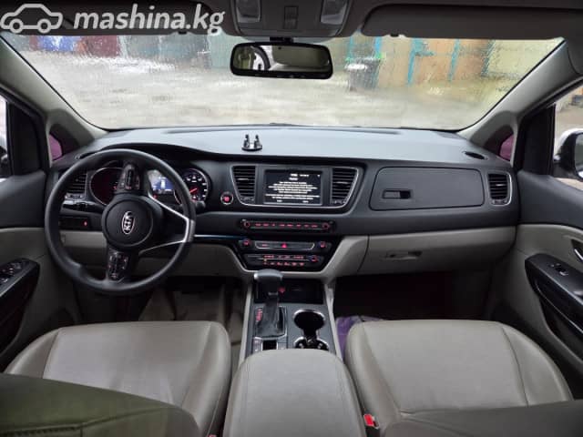 Kia Carnival III 2.2d AT