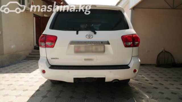Toyota Sequoia II 5.7 AT 4WD