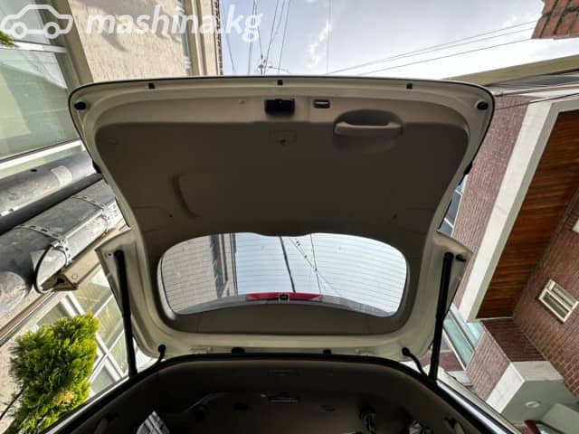 Kia Carnival III 2.2d AT