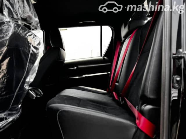 Toyota Hilux VIII Рестайлинг 2.8d AT 4WD
